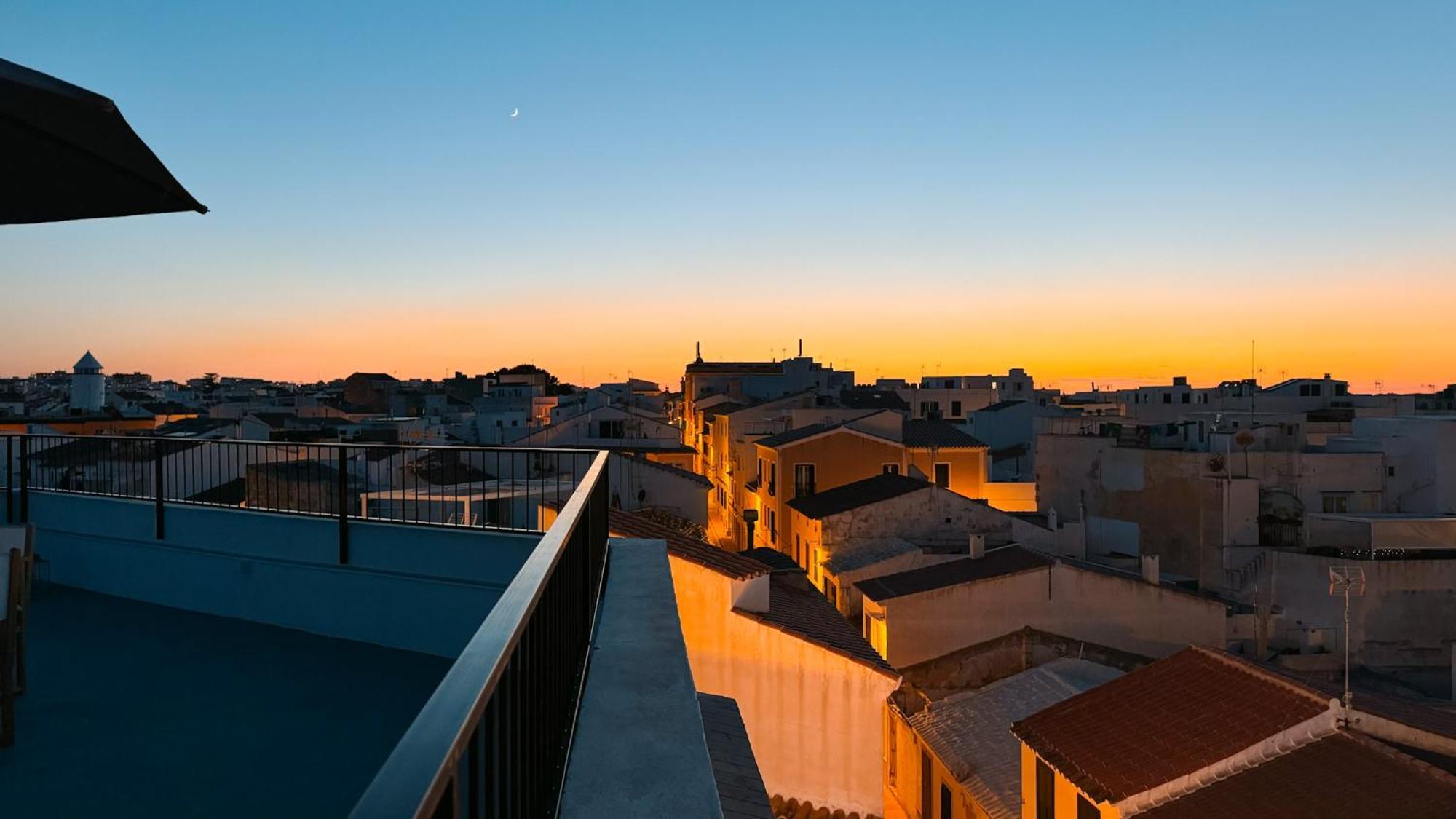Hostal Sa Roqueta Mahon ภายนอก รูปภาพ