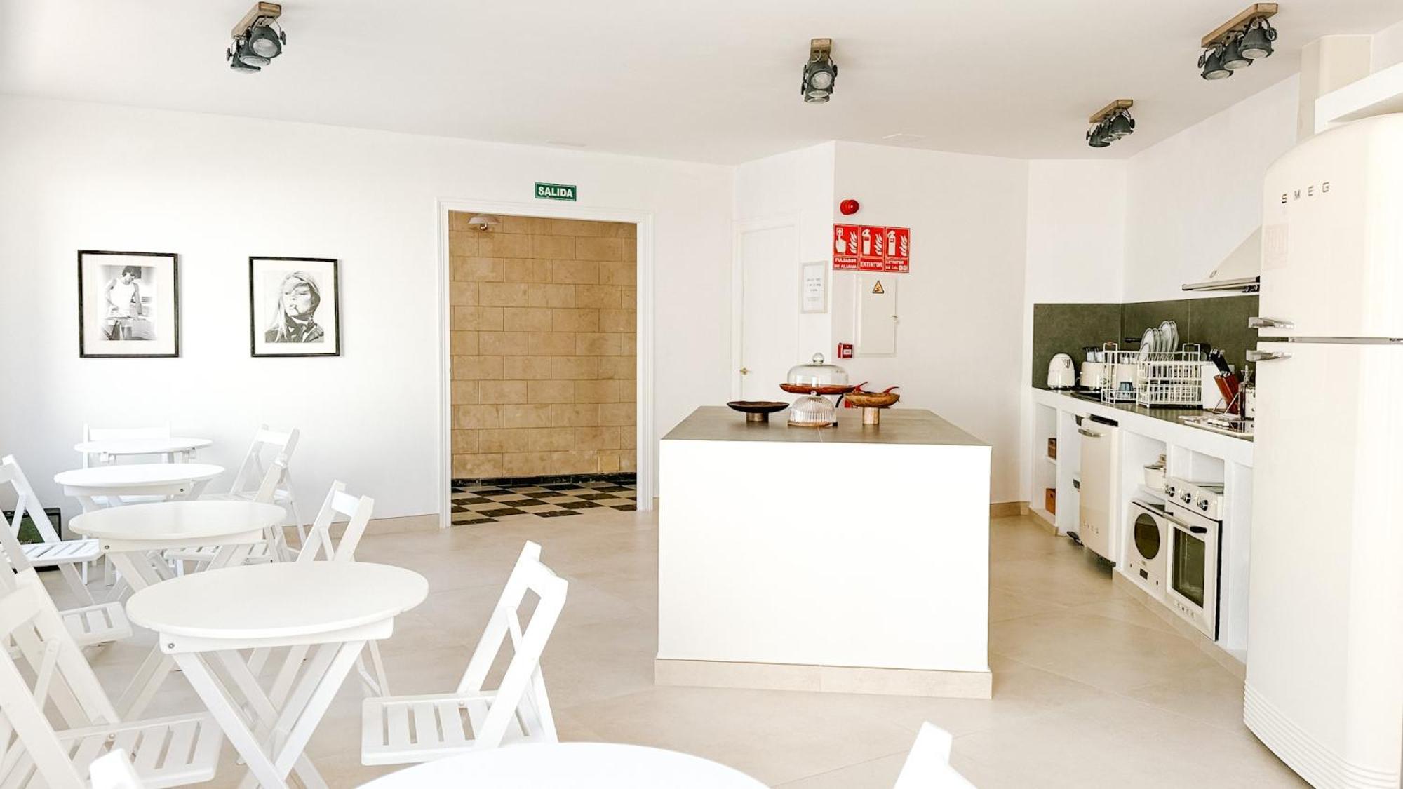 Hostal Sa Roqueta Mahon ภายนอก รูปภาพ